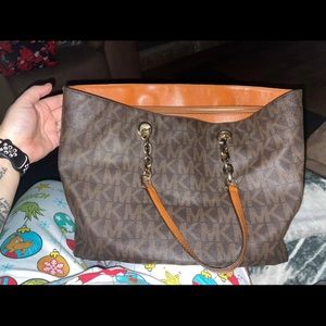Michael kors purse